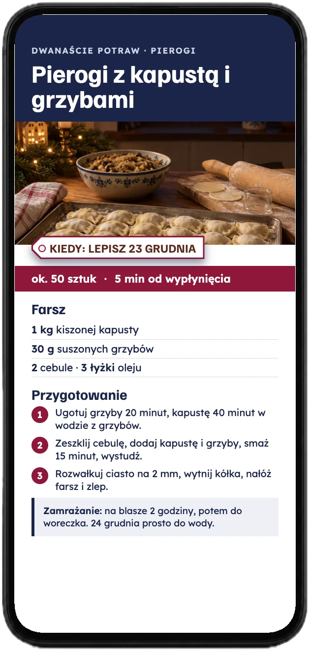 Przepis na pierogi z kapustą i grzybami w książce, na ekranie telefonu